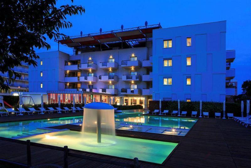 Hotel Torino Lido di Jesolo Exterior foto